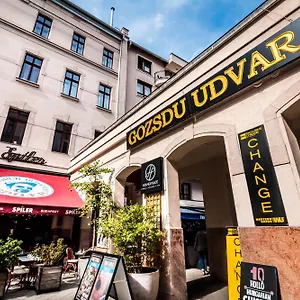 bpr-corbie-downtown-apartment.inbudapesthotels.com/
