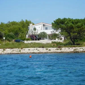 https://mirakul-apartments.hotelinzadar.com