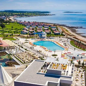 4* Prázdninový areál Arena Grand Kazela Homes